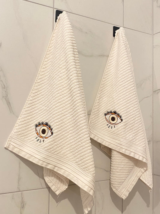 Ensemble serviettes de bain brodées 🧿